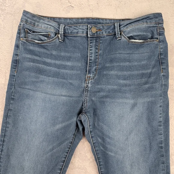 Simple Society Blue Denim Jeans - Picture 8 of 10
